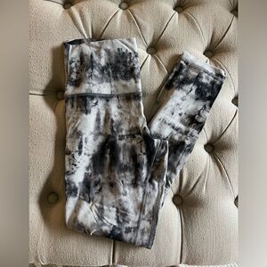 Lululemon align leggings size 6 25”